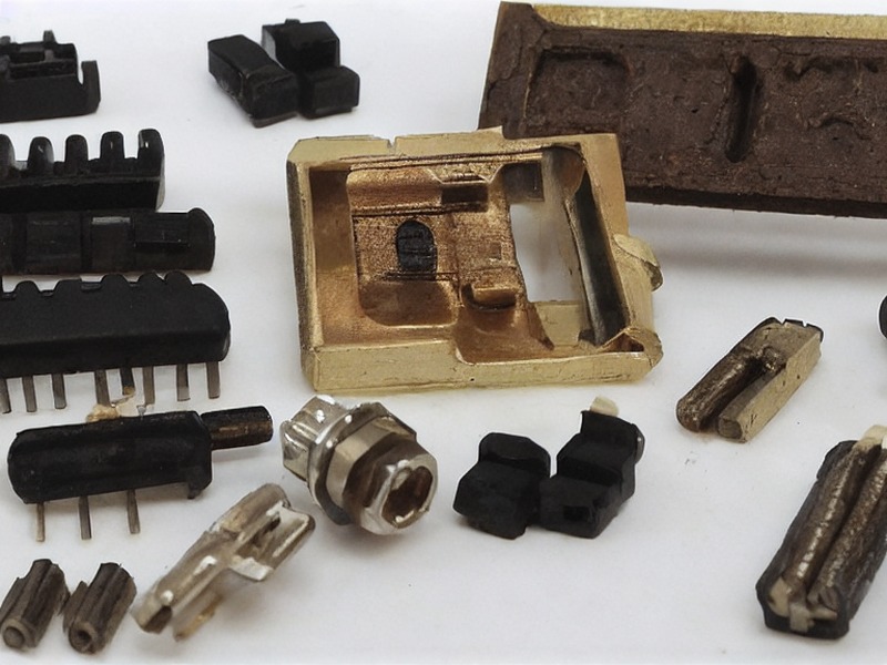 EEPROM应用相关产品 1
